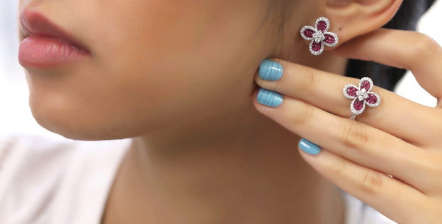 Small Clover Invisible Ruby Earring Ring Set