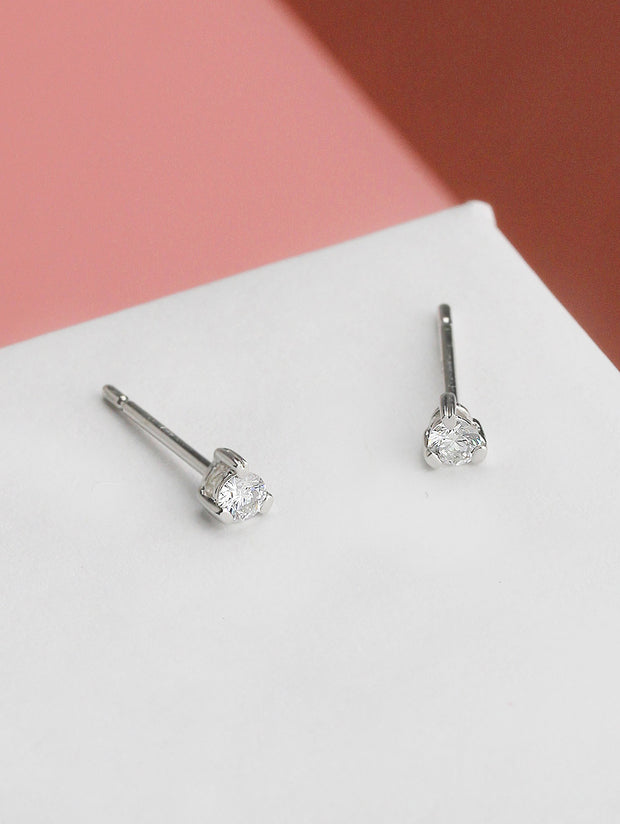 Classic Tri-Prong Diamond Stud