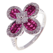 Small Clover Invisible Ruby Earring Ring Set