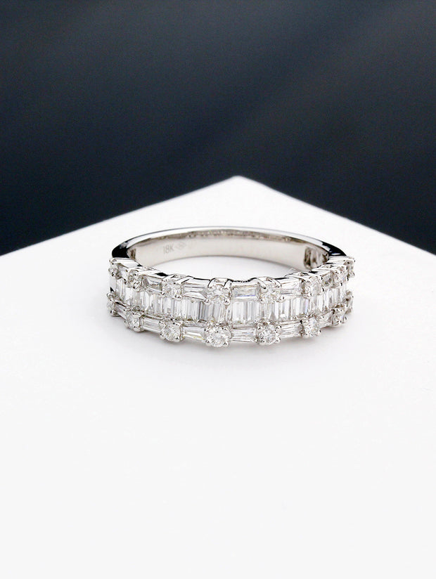 Illusional Diamond Band Ring