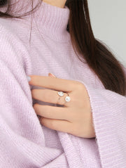 Tears of Goddess Baguette Round Ring