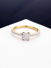 Illusional Center Round Diamond Ring