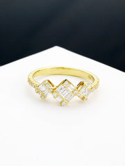 Illusional Triple Center-Rec-S Ring